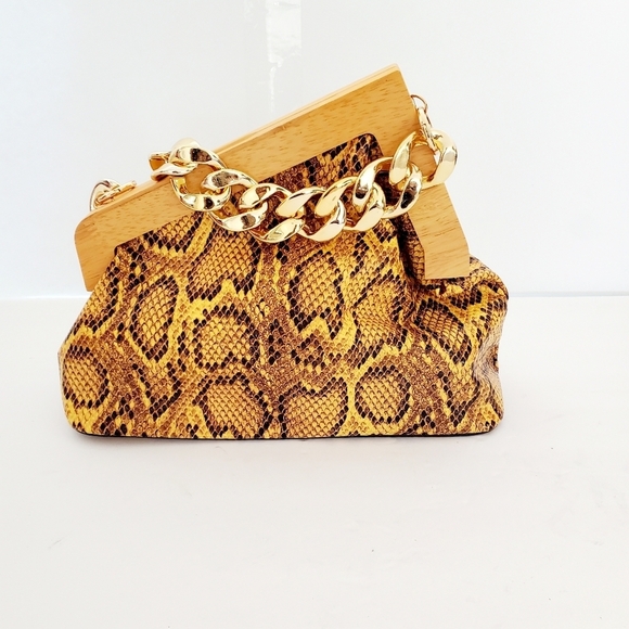 Stylish Women's Snakeskin Print Wooden Handle Clutch Crossbody - Picture 6 of 12